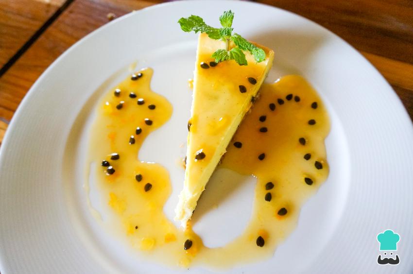 Postre de maracuyá con galletas y gelatina